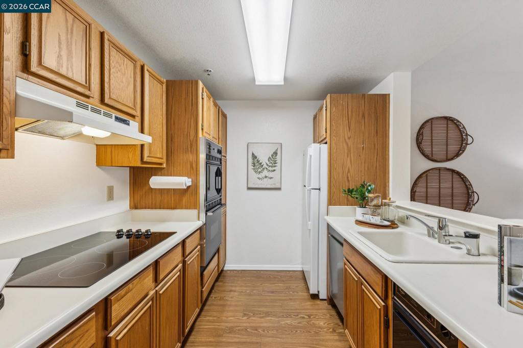 1840 Tice Creek 2217