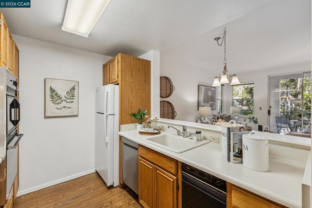 1840 Tice Creek 2217