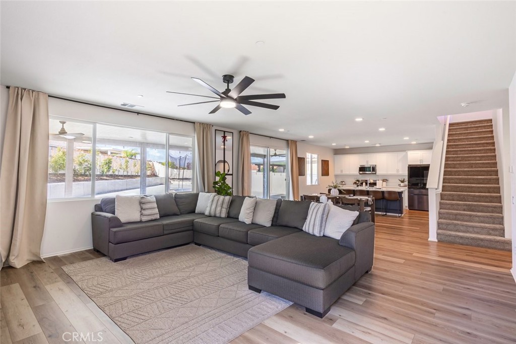 12913 Tehachapi Street