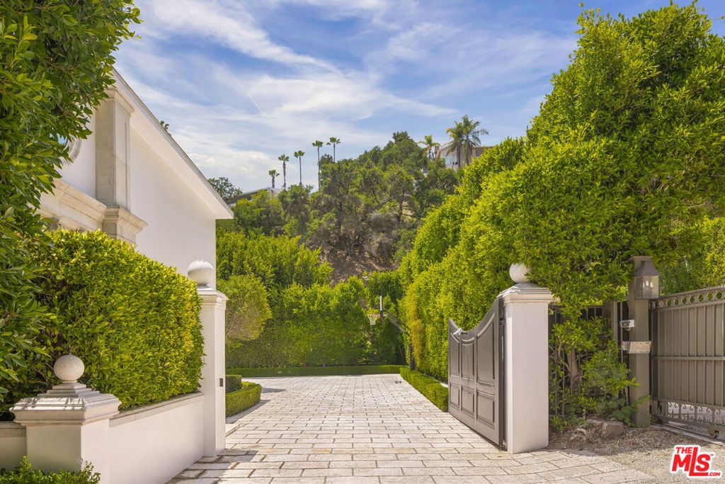 10914 Bellagio Road