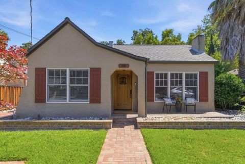 Photo of 58 E Younger Avenue, San Jose, CA 95112 (MLS # ML82044022)