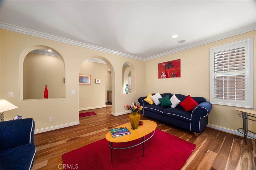 1238 Leggio Lane