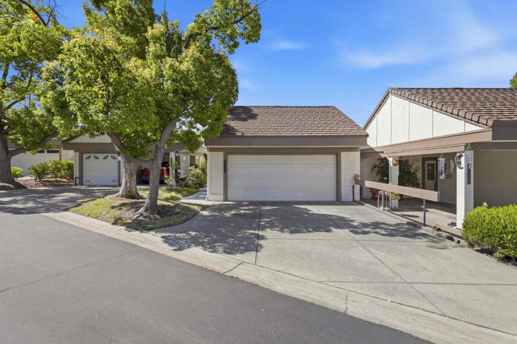6131 Montgomery Court