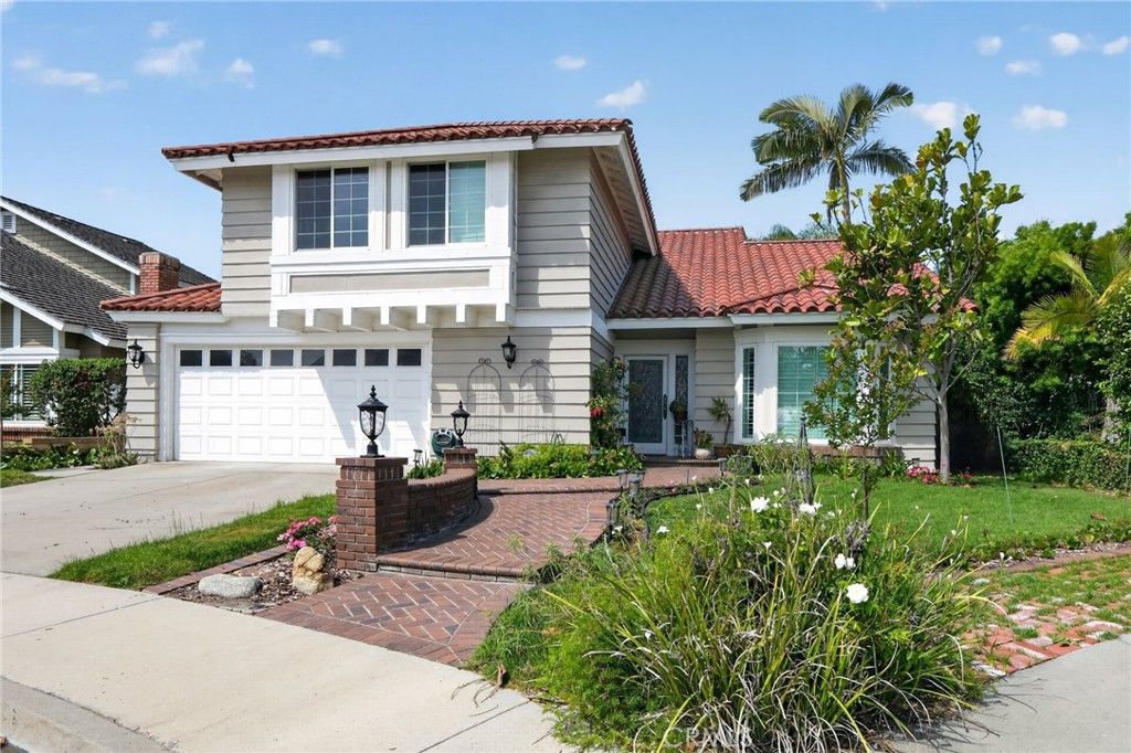 Photo of 28511 La Cumbre, Laguna Niguel, CA 92677 (MLS # SW26076755)