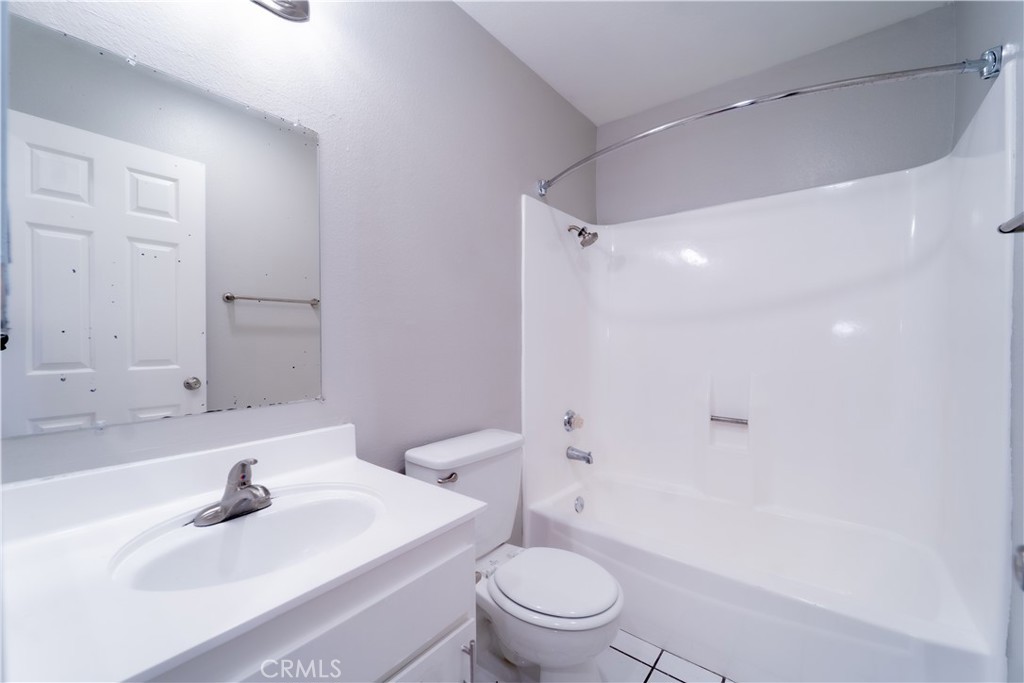 1060 S Idaho Street 42