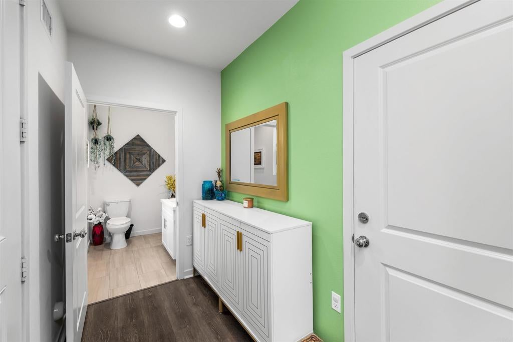 328 Waverunner Court