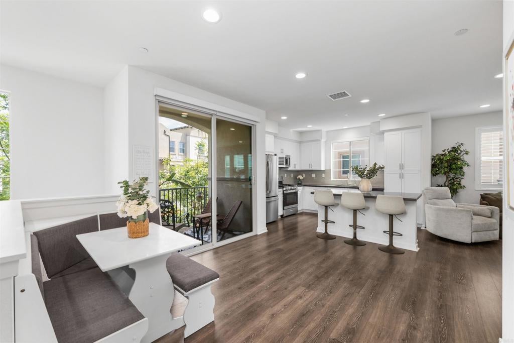 328 Waverunner Court