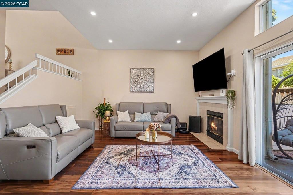 5251 Pebble Glen Dr