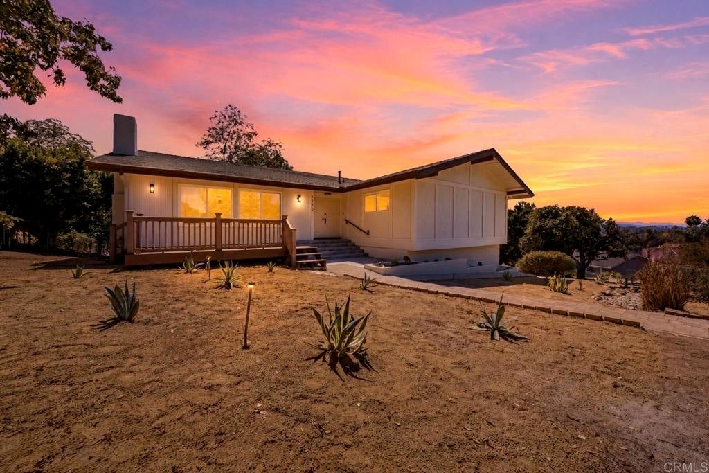 1336 Top Rail Lane, Escondido CA 92027