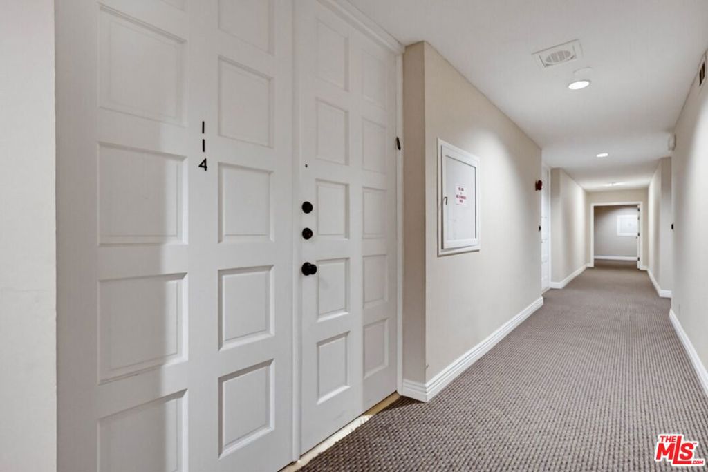 11656 Montana Avenue 114