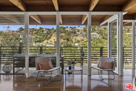 Photo of 9119 Thrasher Avenue, Los Angeles, CA 90069 (MLS # 26667265)