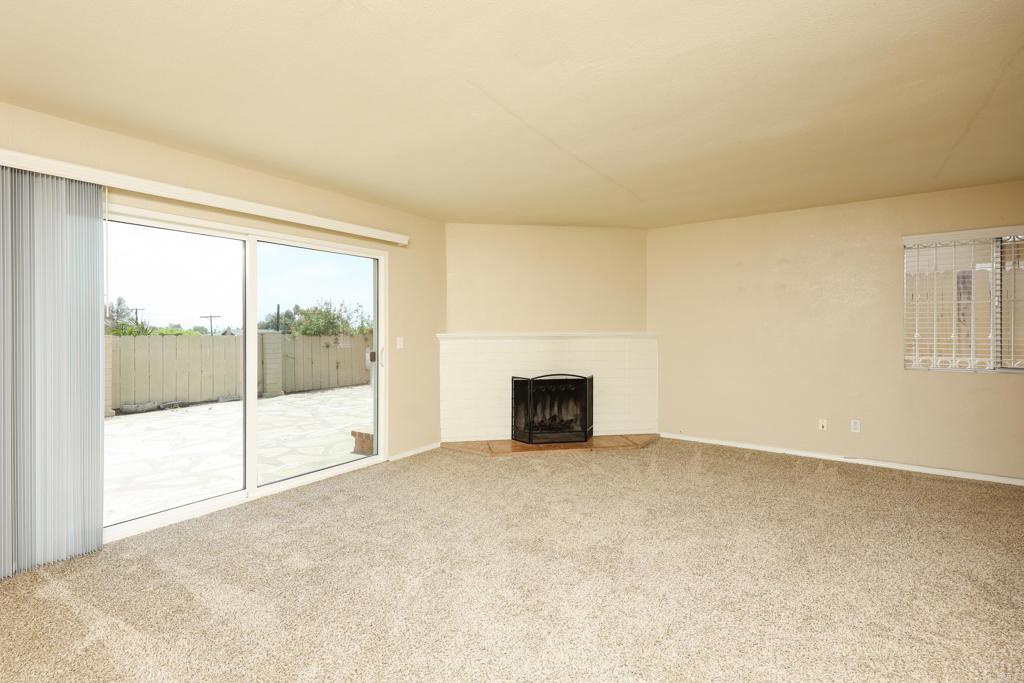 310 E Moss Street