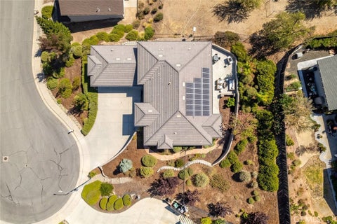 Tiny photo for 419 Peachtree Court Ct, Paso Robles, CA 93446 (MLS # SC26188390)