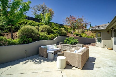 Tiny photo for 419 Peachtree Court Ct, Paso Robles, CA 93446 (MLS # SC26188390)