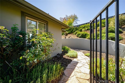 Tiny photo for 419 Peachtree Court Ct, Paso Robles, CA 93446 (MLS # SC26188390)