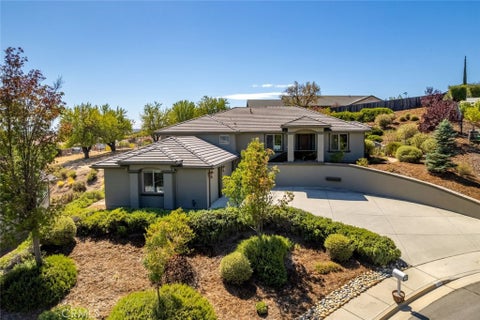 Tiny photo for 419 Peachtree Court Ct, Paso Robles, CA 93446 (MLS # SC26188390)