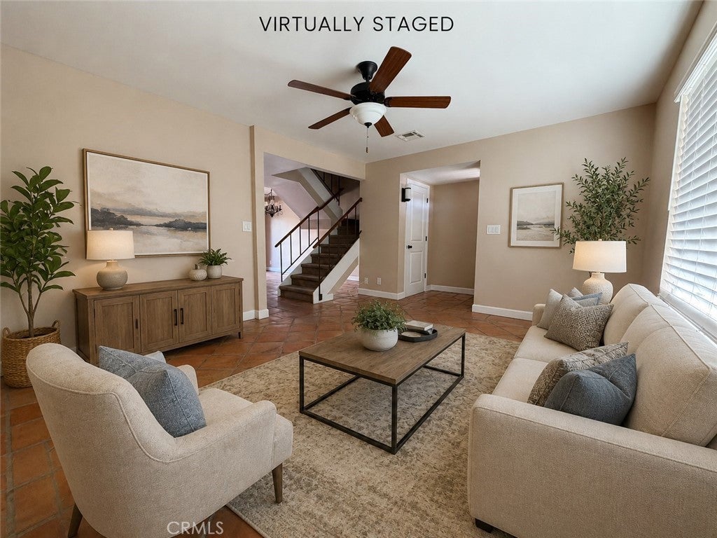 18324 Brookhurst