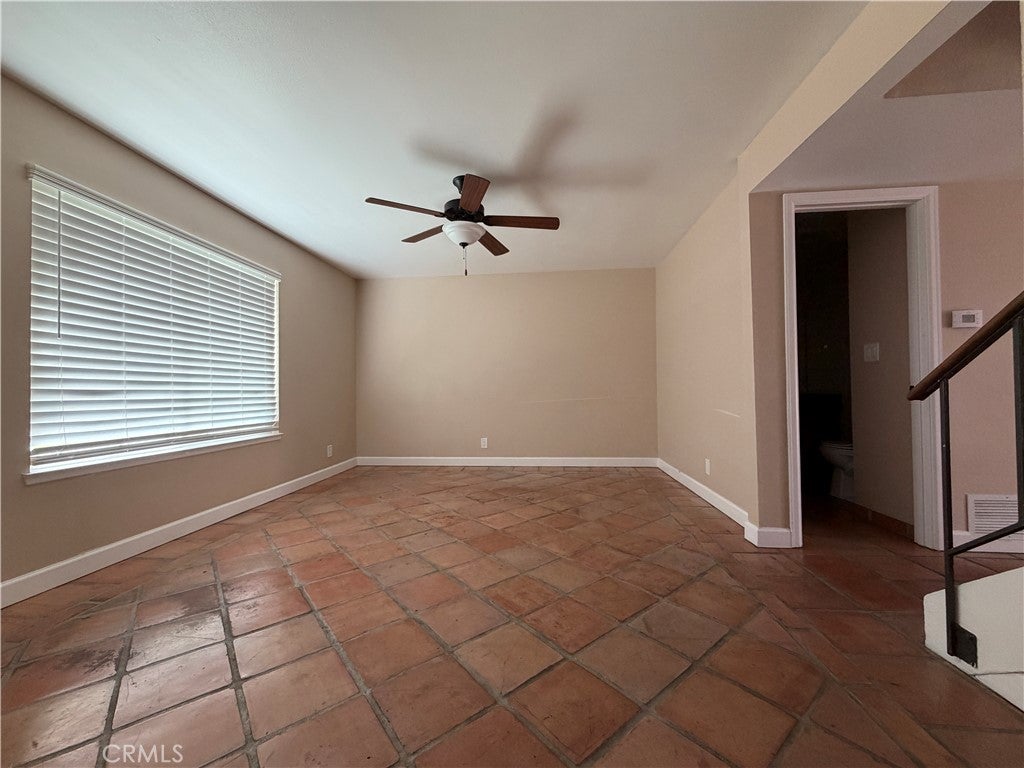 18324 Brookhurst