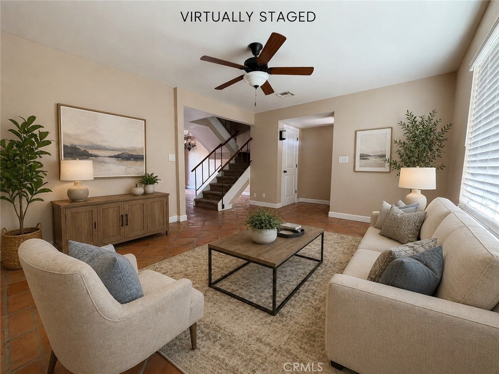 18324 Brookhurst