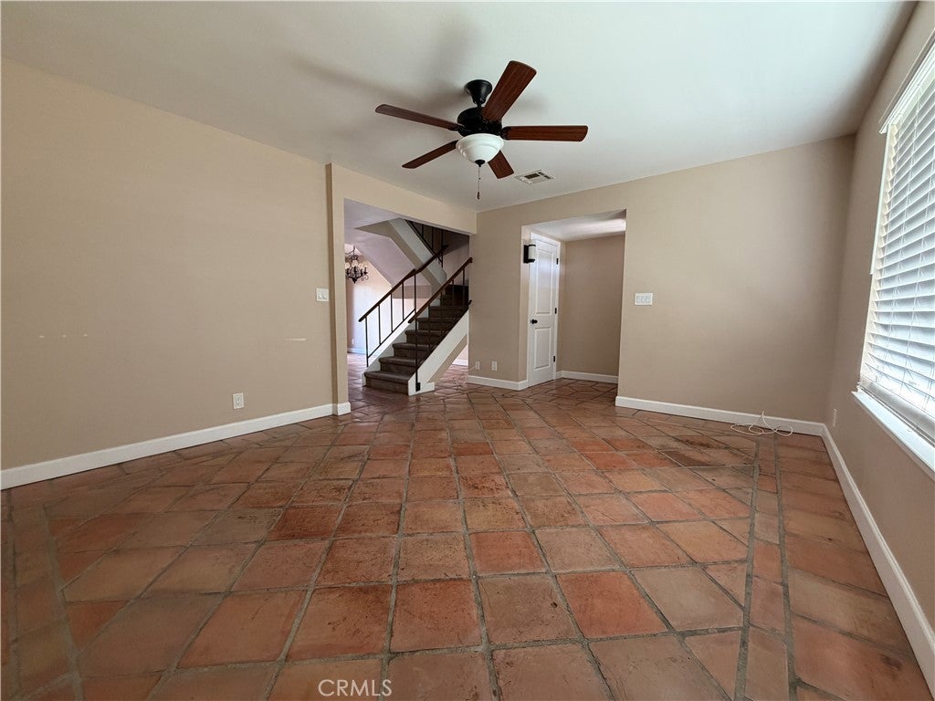 18324 Brookhurst