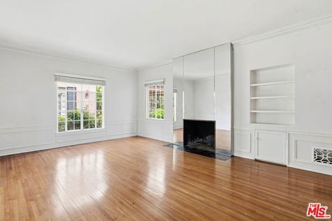 Photo of 148 S Camden Drive #A, Beverly Hills, CA 90212 (MLS # 26676917)