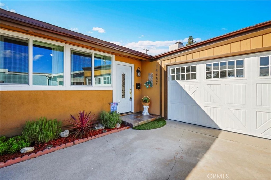 14487 San Feliciano Drive
