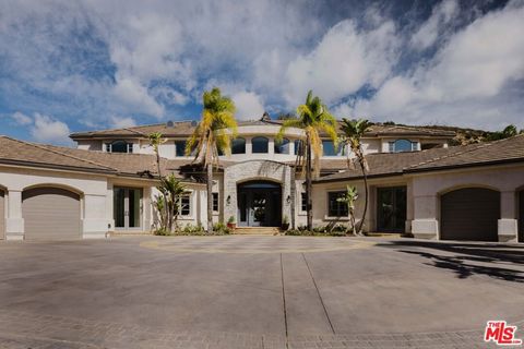 23597 Park South Street Calabasas CA 91302