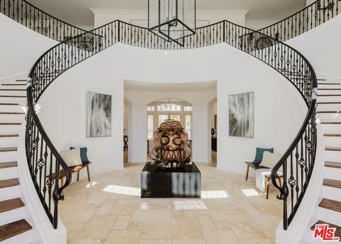 23597 Park South Street Calabasas CA 91302