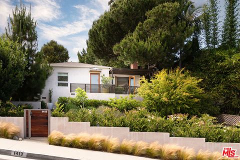 Photo of 1413 Ashland Avenue, Santa Monica, CA 90405 (MLS # 26670275)