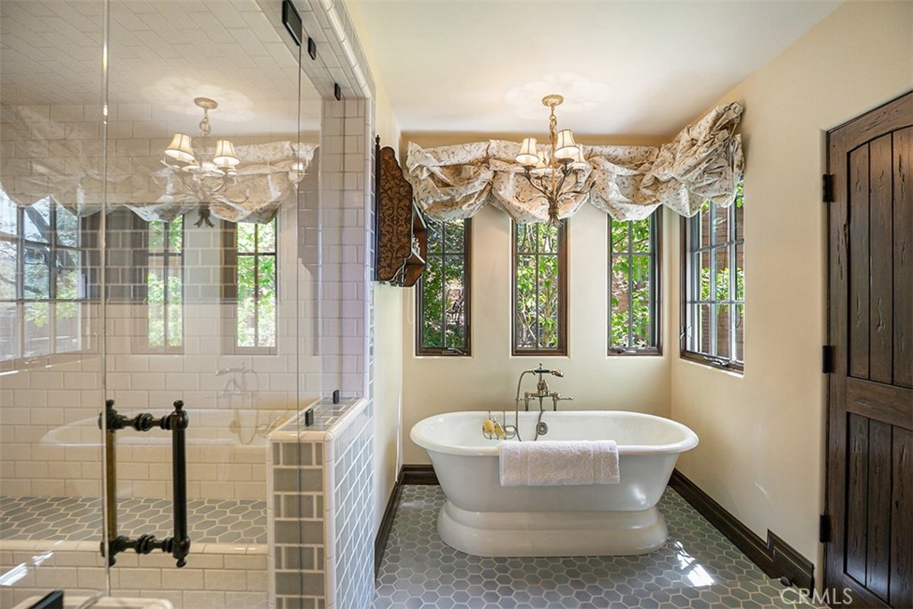 Arrowhead Woods (AWHW) - Residential