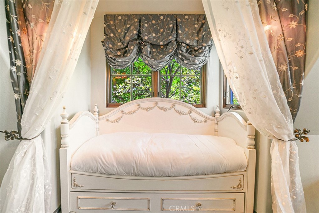 Arrowhead Woods (AWHW) - Residential