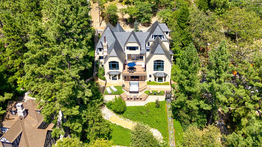 Arrowhead Woods (AWHW) - Residential