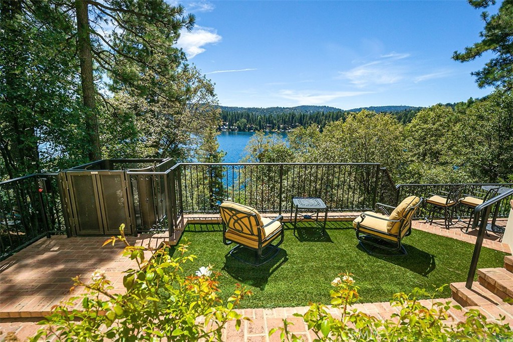 Arrowhead Woods (AWHW) - Residential