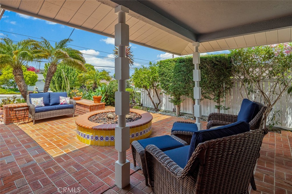 33212 Blue Fin Drive