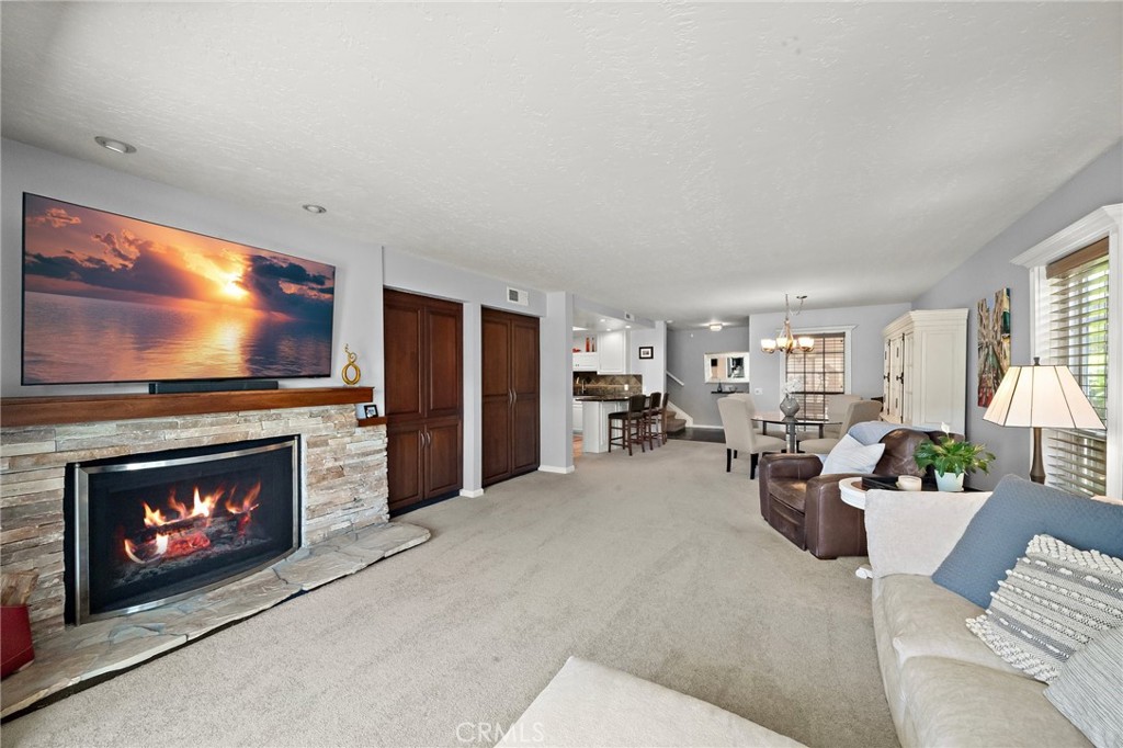 994 Bayside Cove