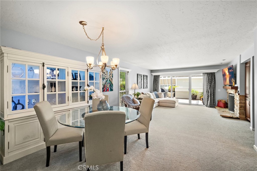 994 Bayside Cove
