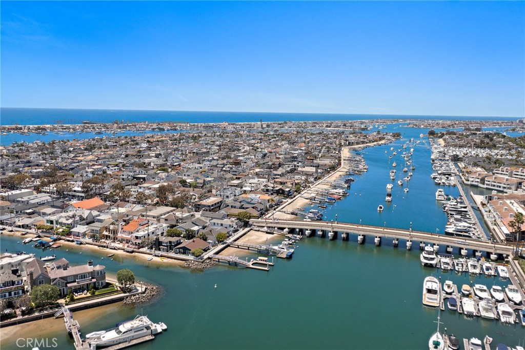 994 Bayside Cove