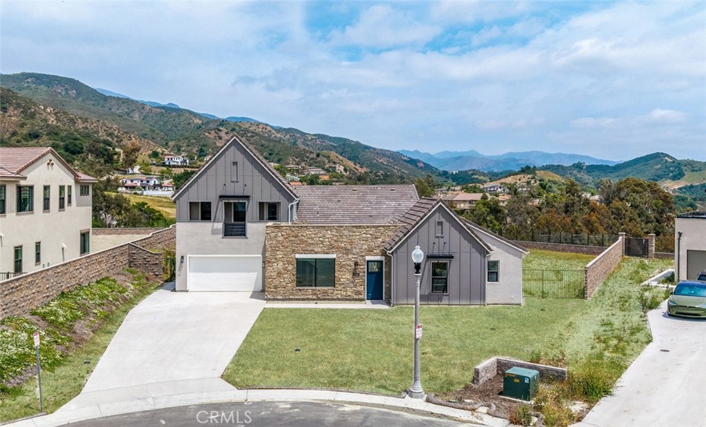 18510 Boulder Bluff