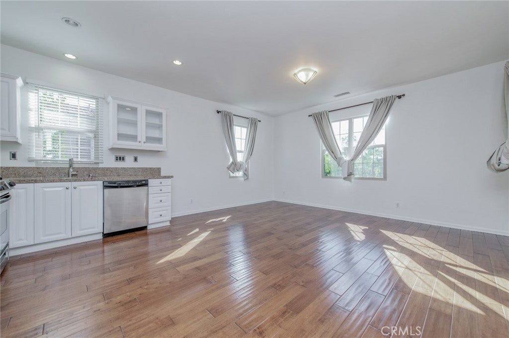 76 Latitude, Irvine CA 92618 - Photo 20