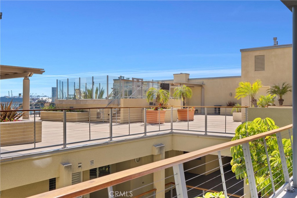 1400 E Ocean Boulevard 2111