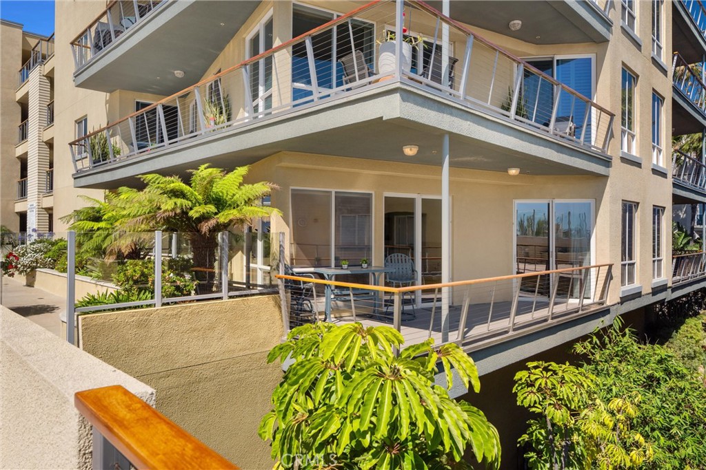 1400 E Ocean Boulevard 2111