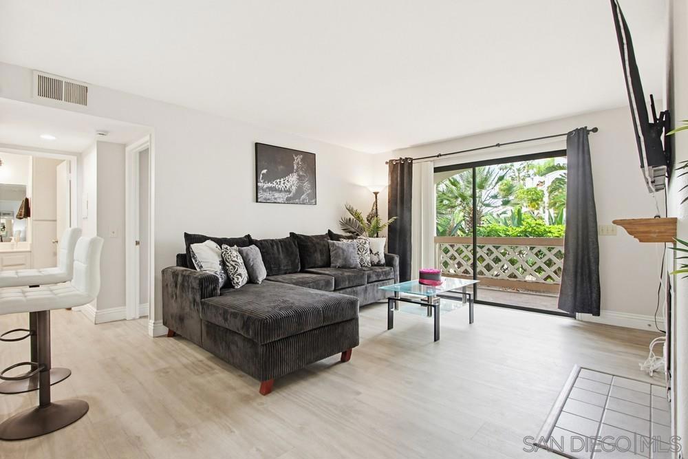 9418 Twin Trails Dr 102