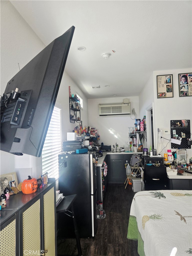 1851 Lomita Blvd 12A