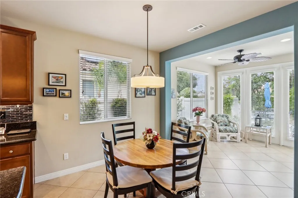 Hemet, California 92545, United States, 2 Bedrooms Bedrooms, ,2 BathroomsBathrooms,Residential,Active,220776