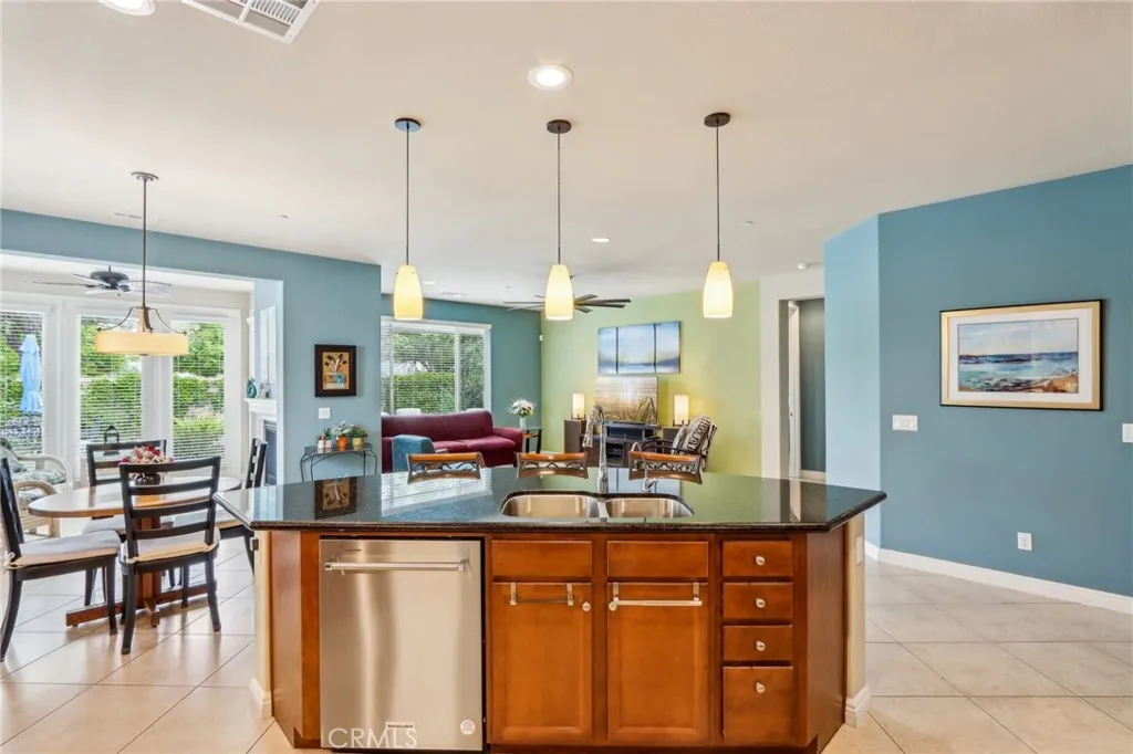 Hemet, California 92545, United States, 2 Bedrooms Bedrooms, ,2 BathroomsBathrooms,Residential,Active,220776