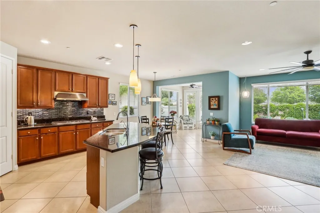 Hemet, California 92545, United States, 2 Bedrooms Bedrooms, ,2 BathroomsBathrooms,Residential,Active,220776