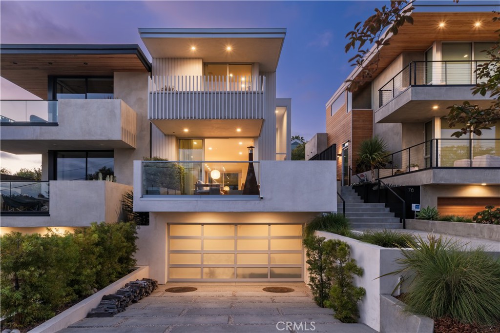 Your opportunity has come to experience the ultimate in luxury coastal living with this stunning contemporary townhome, perfectly situated in the highly desirable Encinitas Highlands. Expertly crafted with custom finishes, this three-level residence offers calming ocean views, soaring 12-foot ceilings and dramatic floor-to-ceiling windows flooding the home with natural light. Relax with refreshing ocean breezes in this airy and inviting atmosphere. The open-concept living space is anchored by a gourmet kitchen featuring high-end gas appliances, a walk-in pantry, abundant storage, and elegant leathered Brazilian Nacarado quartzite countertops—perfect for entertaining or everyday living. Thoughtfully designed with sustainability and style in mind, this home includes owned solar, a car charging station, wide-plank wood flooring, a cozy fireplace, custom cabinetry throughout, and a private backyard oasis complete with a relaxing sauna. The custom-designed garage features built-in storage, a fireproof safe for valuables, and a sleek polished aggregate floor offering both function and sophistication. A short walk from your front door, you’ll find the best of Encinitas. With charming locally owned shops and restaurants, Moonlight Beach, scenic walking trails, and bike paths. Whether you're seeking adventure or tranquility, this location offers something for everyone.
Don’t miss the opportunity to make this exceptional home your coastal retreat.