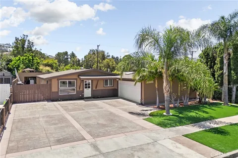 19042 E Center Ave, Orange, CA 92869 - MLS#: IV26102371
