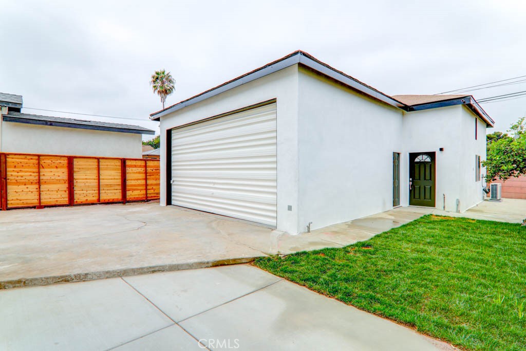 4653 W 137TH PL
