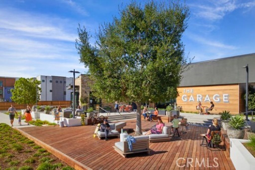 listing image 130729839349514938088